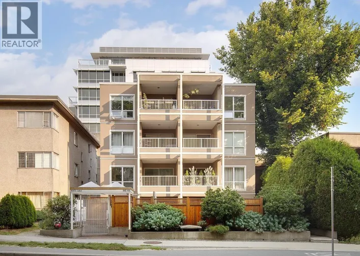 203 985 W 10TH AVENUE, Vancouver