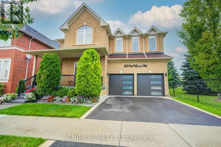 203 FRED MCLAREN BOULEVARD, Markham