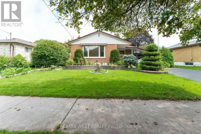 203 LUPIN DRIVE, Whitby