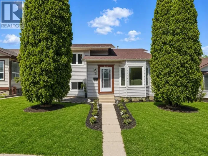 203 Shawglen Road SW, Calgary