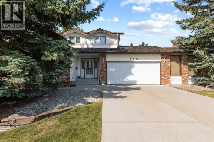203 Silver Valley Boulevard NW, Calgary