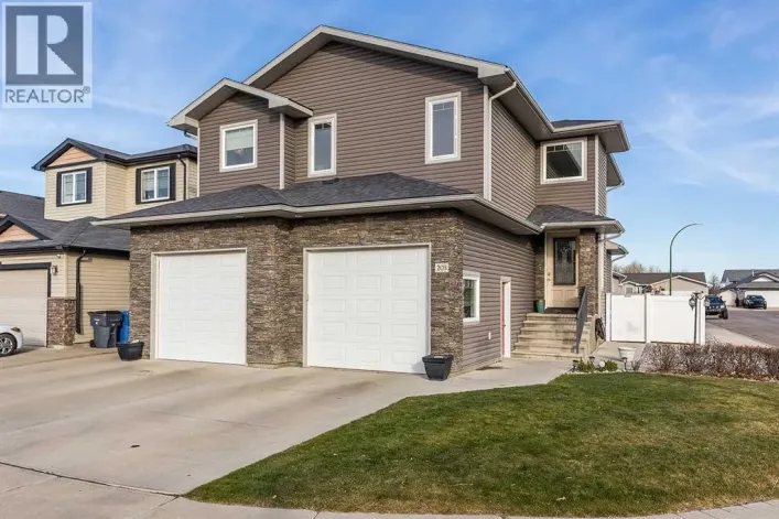 203 Sterling Crescent SE, Medicine Hat