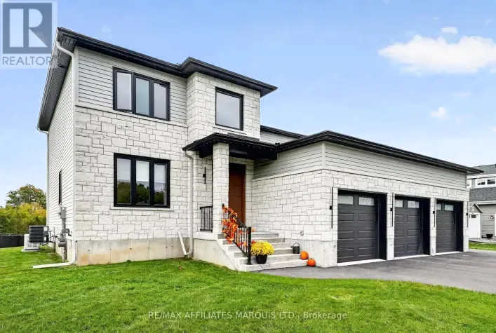 20314 ANDREA AVENUE, South Glengarry