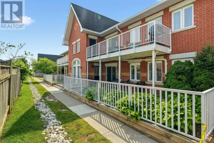 203-1701 LAMPMAN AVENUE, Burlington