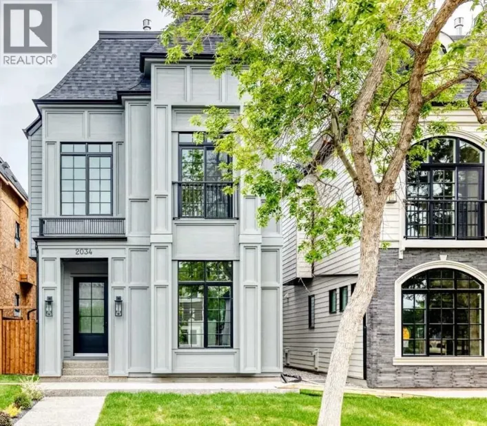 2034 52 Avenue SW, Calgary
