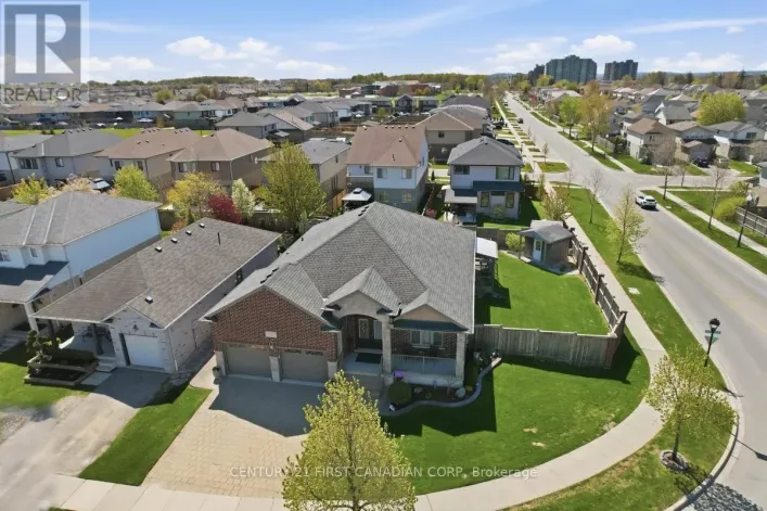 2035 CORONATION DRIVE, London North