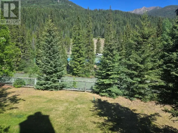 2035 Panorama Drive Unit# 217, Panorama