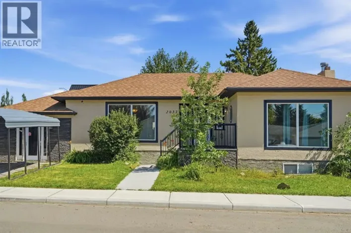 2037 18 Avenue, Didsbury