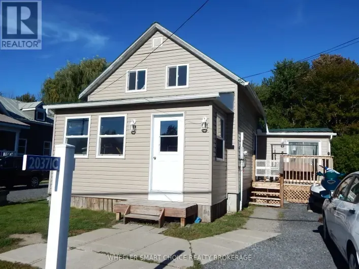 House for sale: 20371 COUNTY RD 2 ROAD, South Glengarry