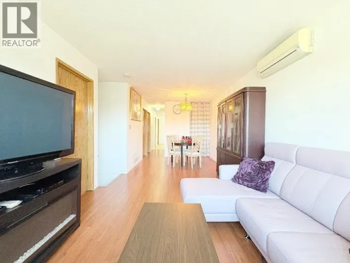 2038 NAPIER STREET, Vancouver