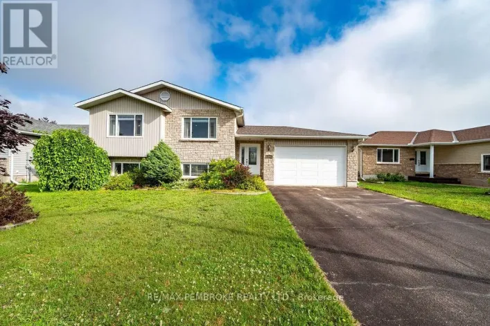 2038 SANDSTONE CRESCENT, Petawawa