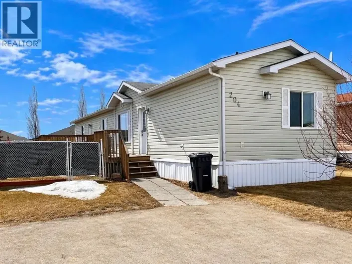 #204, 10615 88 St, Grande Prairie