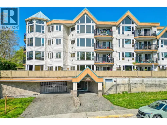 204 11595 FRASER STREET, Maple Ridge