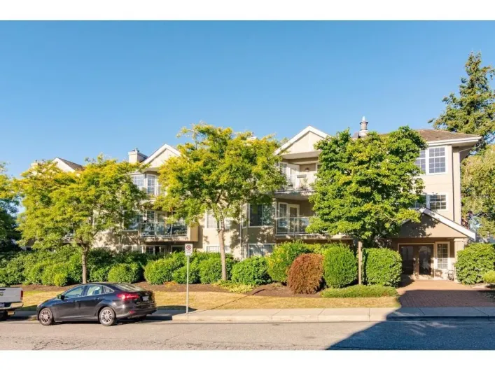 204 1369 GEORGE STREET, White Rock