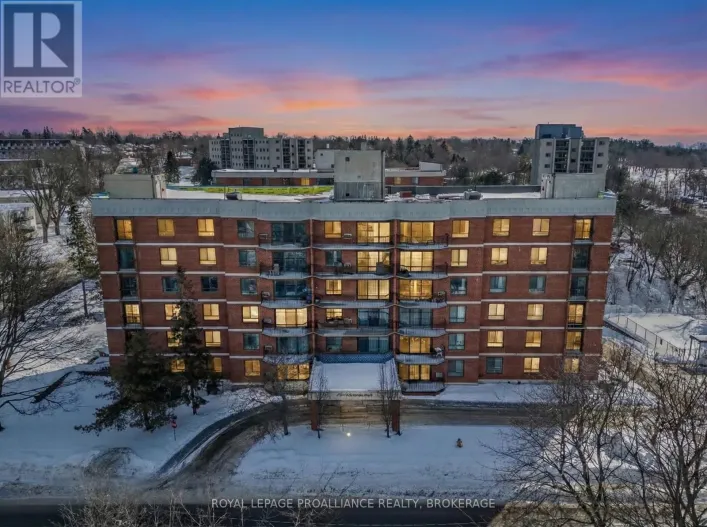 204 - 14 GREENVIEW DRIVE, Kingston