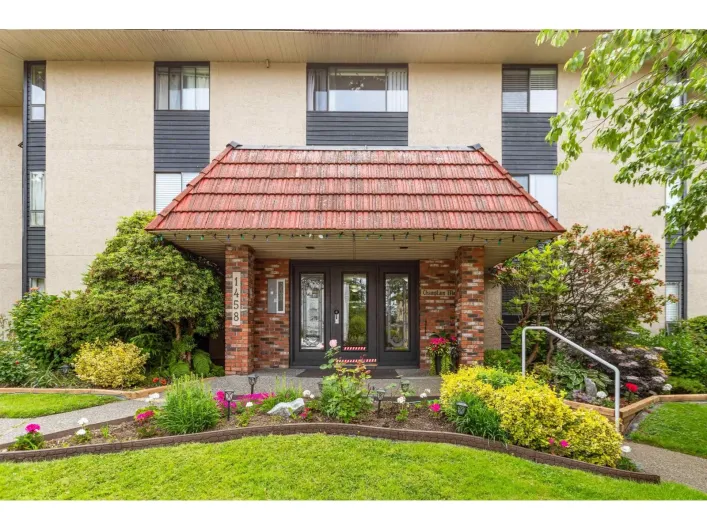 204 1458 BLACKWOOD STREET, White Rock