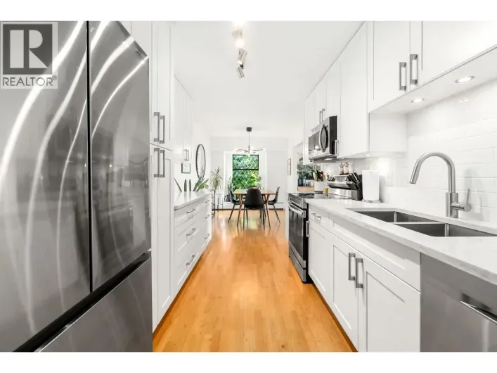204 150 E 5TH STREET, North Vancouver