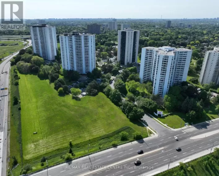 204 - 150 GRAYDON HALL DRIVE, Toronto