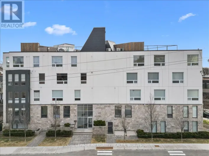 204 - 150 GREENFIELD AVENUE, Ottawa