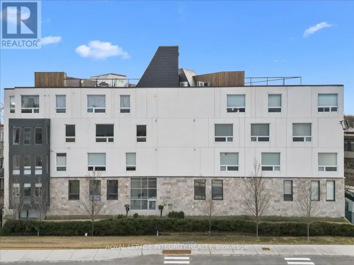 204 - 150 GREENFIELD AVENUE, Ottawa