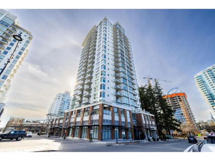 204 15152 RUSSELL AVENUE, White Rock