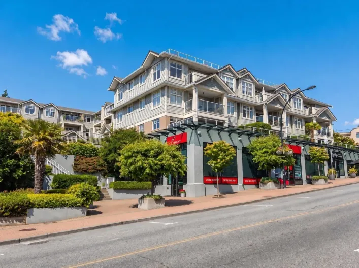 204 15621 MARINE DRIVE, White Rock