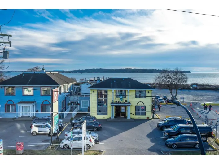 204 15777 MARINE DRIVE, Surrey