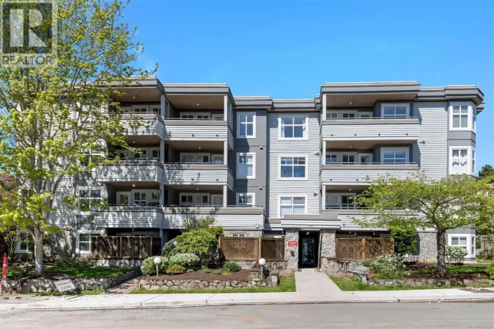 204 1580 Christmas Ave, Saanich