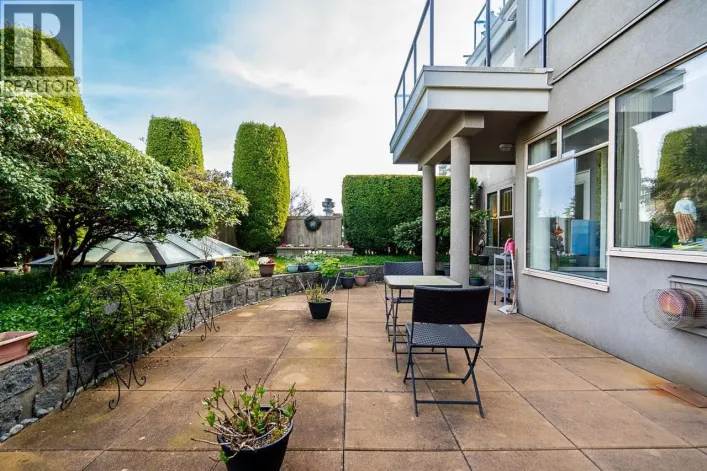 204 1765 MARINE DRIVE, West Vancouver