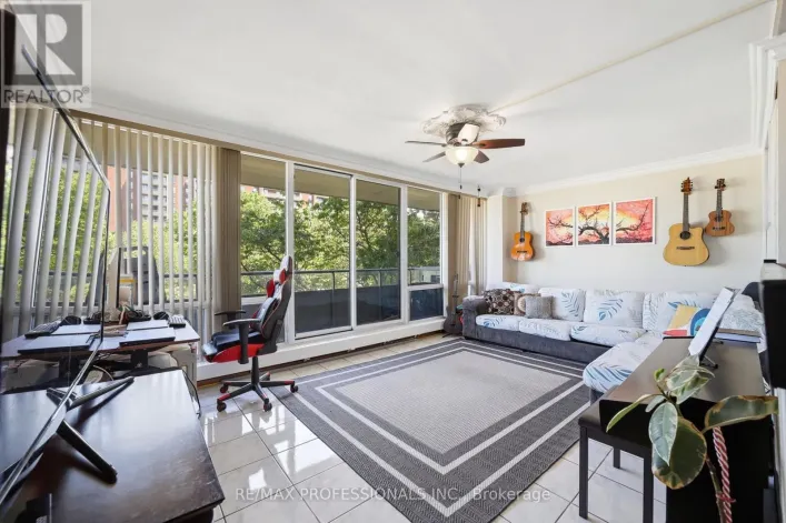 204 - 19 FOUR WINDS DRIVE, Toronto