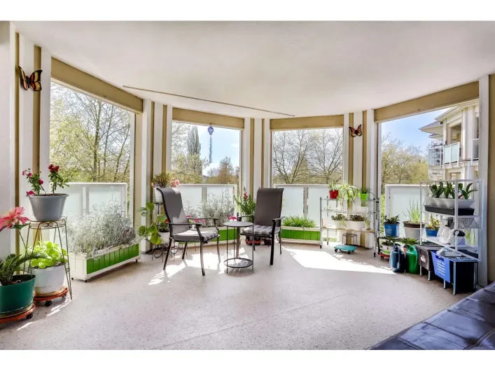 204 20145 55A AVENUE, Langley