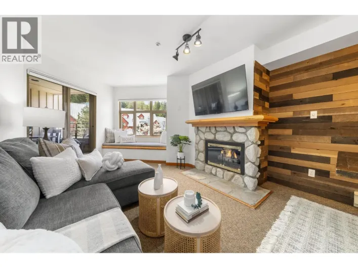 204 2050 LAKE PLACID ROAD, Whistler