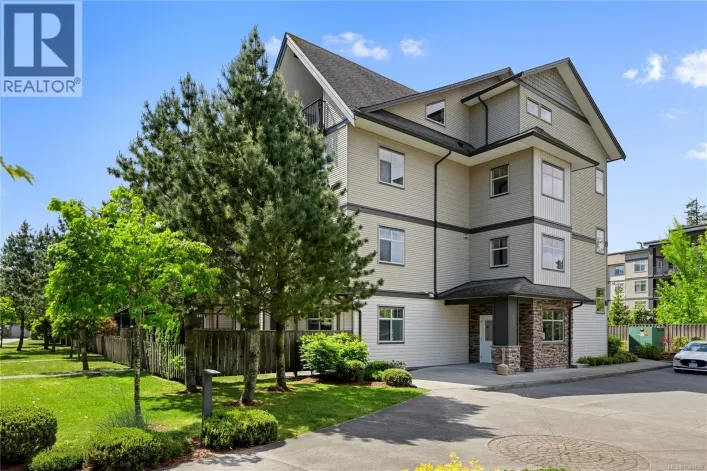 204 2117 Meredith Rd, Nanaimo