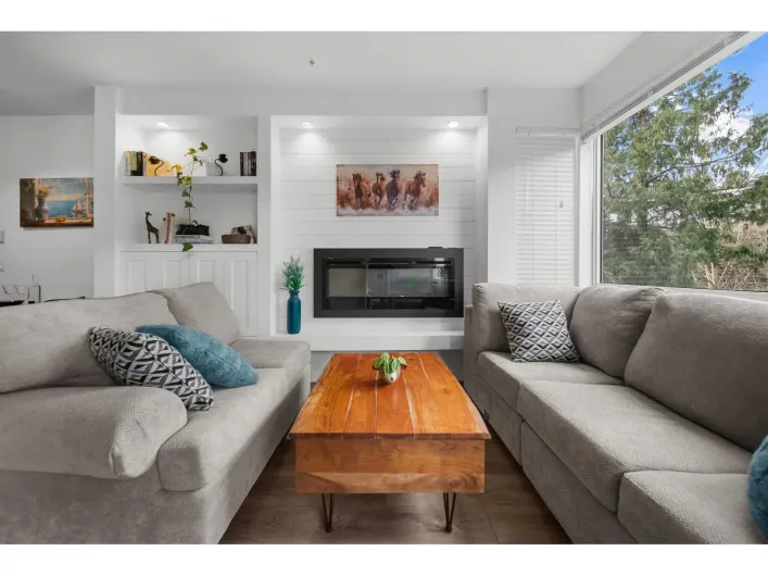 204 2238 WHATCOM ROAD, Abbotsford