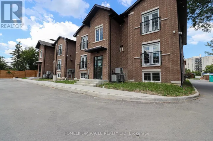 204 - 233 WATSON AVENUE, Windsor
