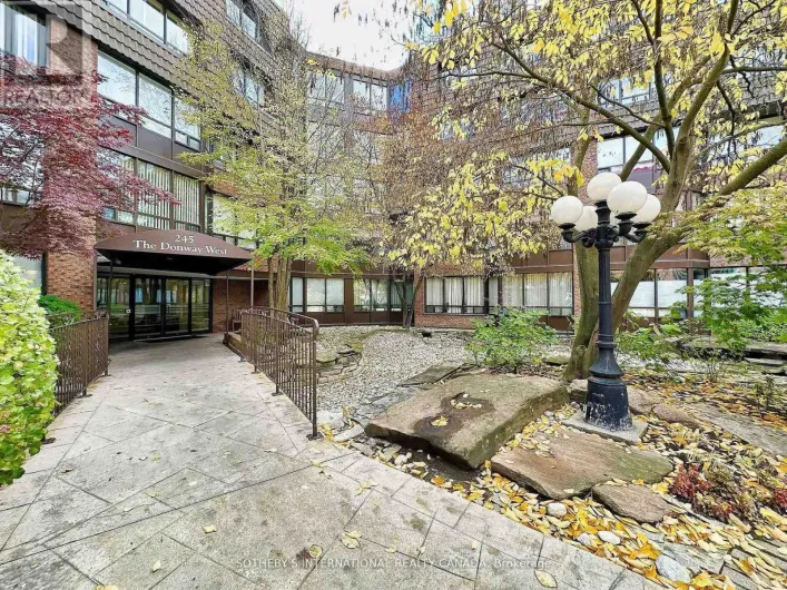 204 - 245 THE DONWAY W, Toronto