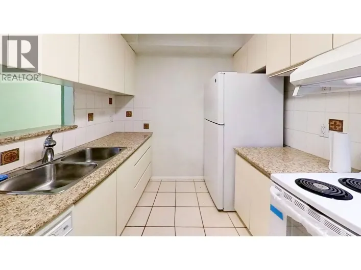 204 2668 ASH STREET, Vancouver