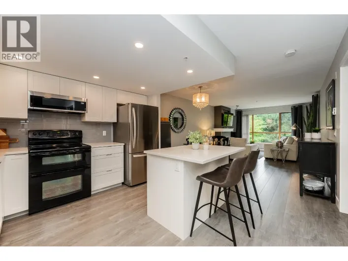 204 285 NEWPORT DRIVE, Port Moody