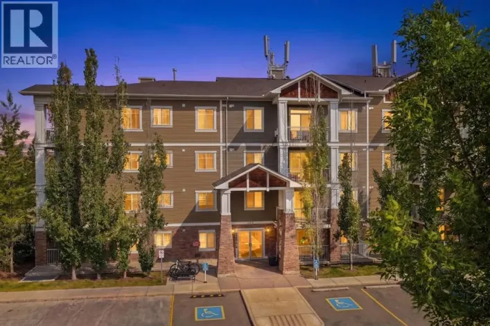 204, 304 Cranberry Park SE, Calgary