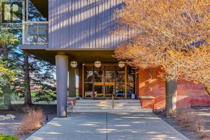 204, 3316 Rideau Place SW, Calgary