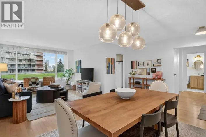 204, 3316 Rideau Place SW, Calgary