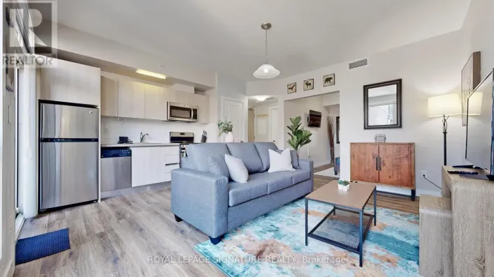 204 - 335 COLLEGE STREET, Toronto