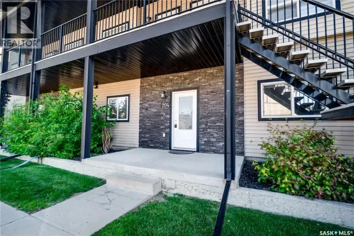 Row / Townhouse for sale: 204 3818 Dewdney AVENUE E, Regina