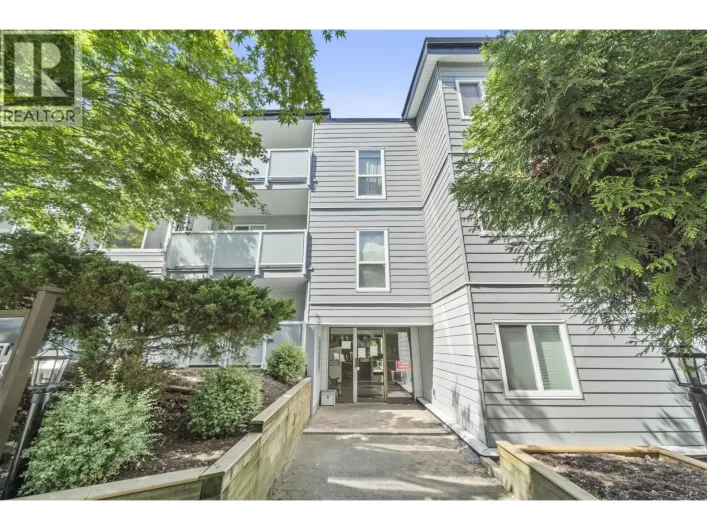 204 3883 LAUREL STREET, Burnaby