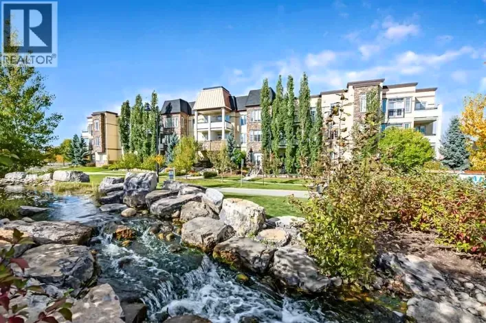 204, 39 Quarry Gate SE, Calgary