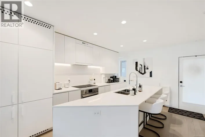 204 430 Parry St, Victoria
