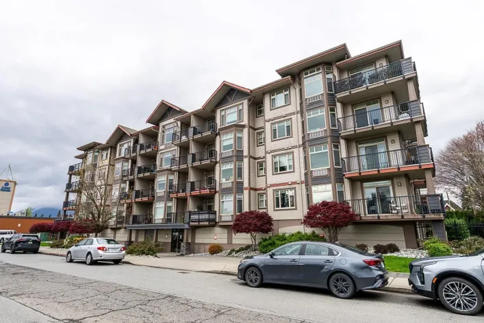 204 46021 SECOND AVENUE|Chilliwack Downtown, Chilliwack