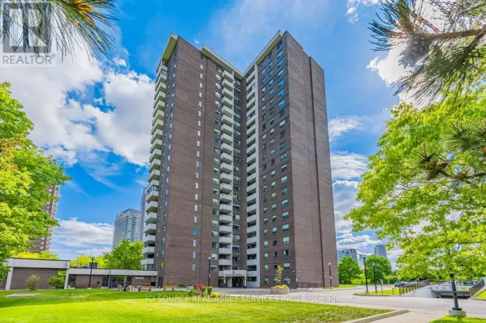 204 - 5 OLD SHEPPARD AVENUE, Toronto
