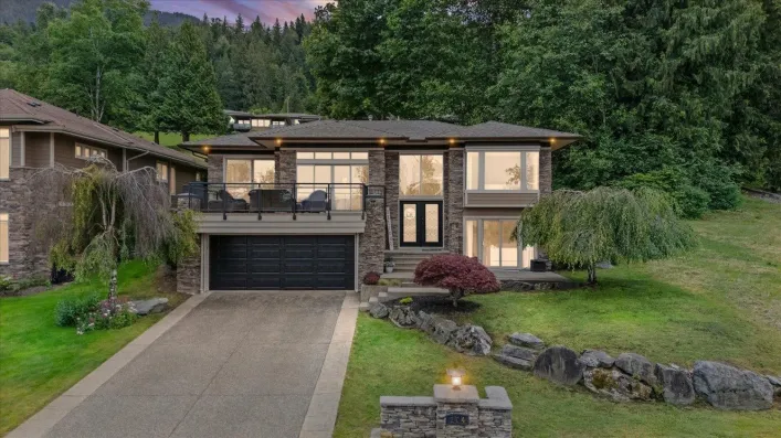 204 51075 FALLS COURT|Eastern Hillsides, Chilliwack