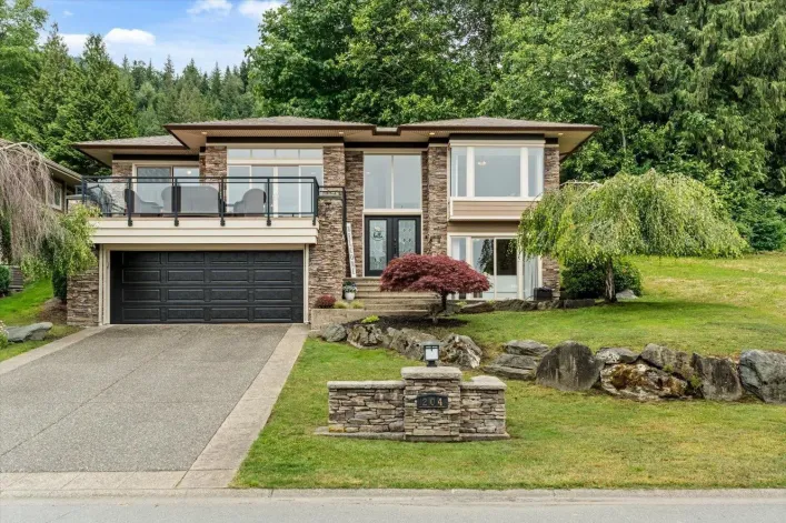 204 51075 FALLS COURT|Eastern Hillsides, Chilliwack